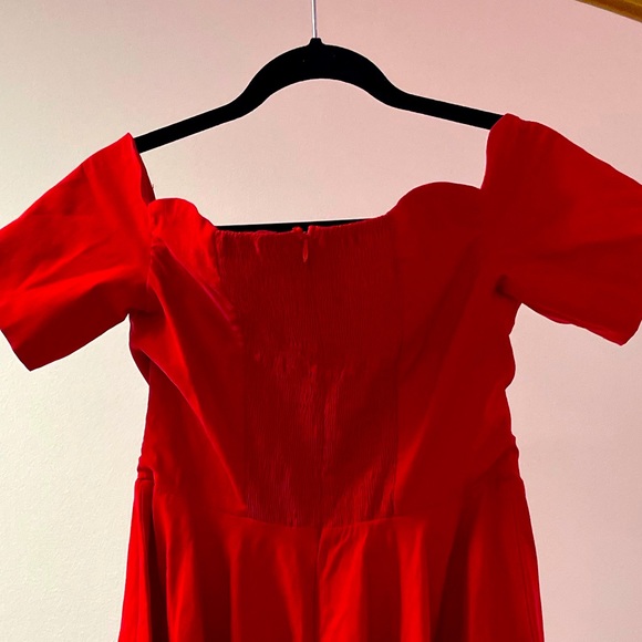Retro Red Dress with Scallop Chest - Picture 2 of 3